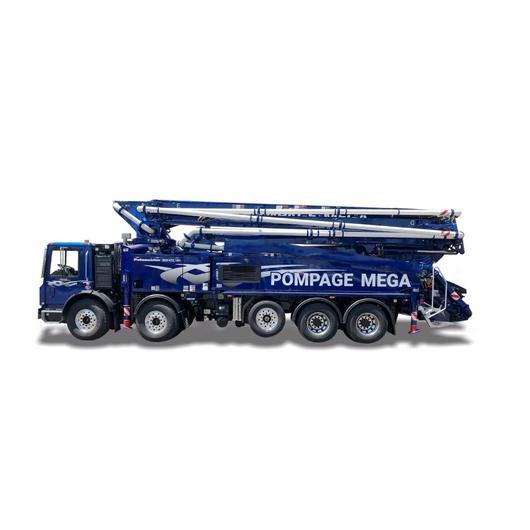 Pompe avec mât de distribution de marque 47 Z à louer