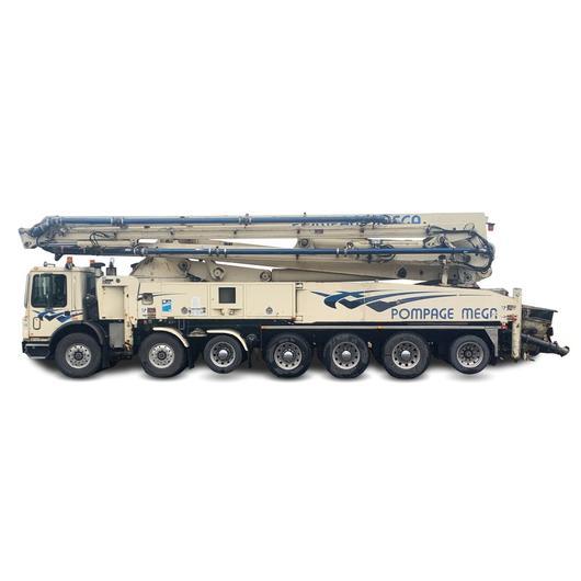 Pompe avec mât de distribution de marque Schwing S 52 SX à louer